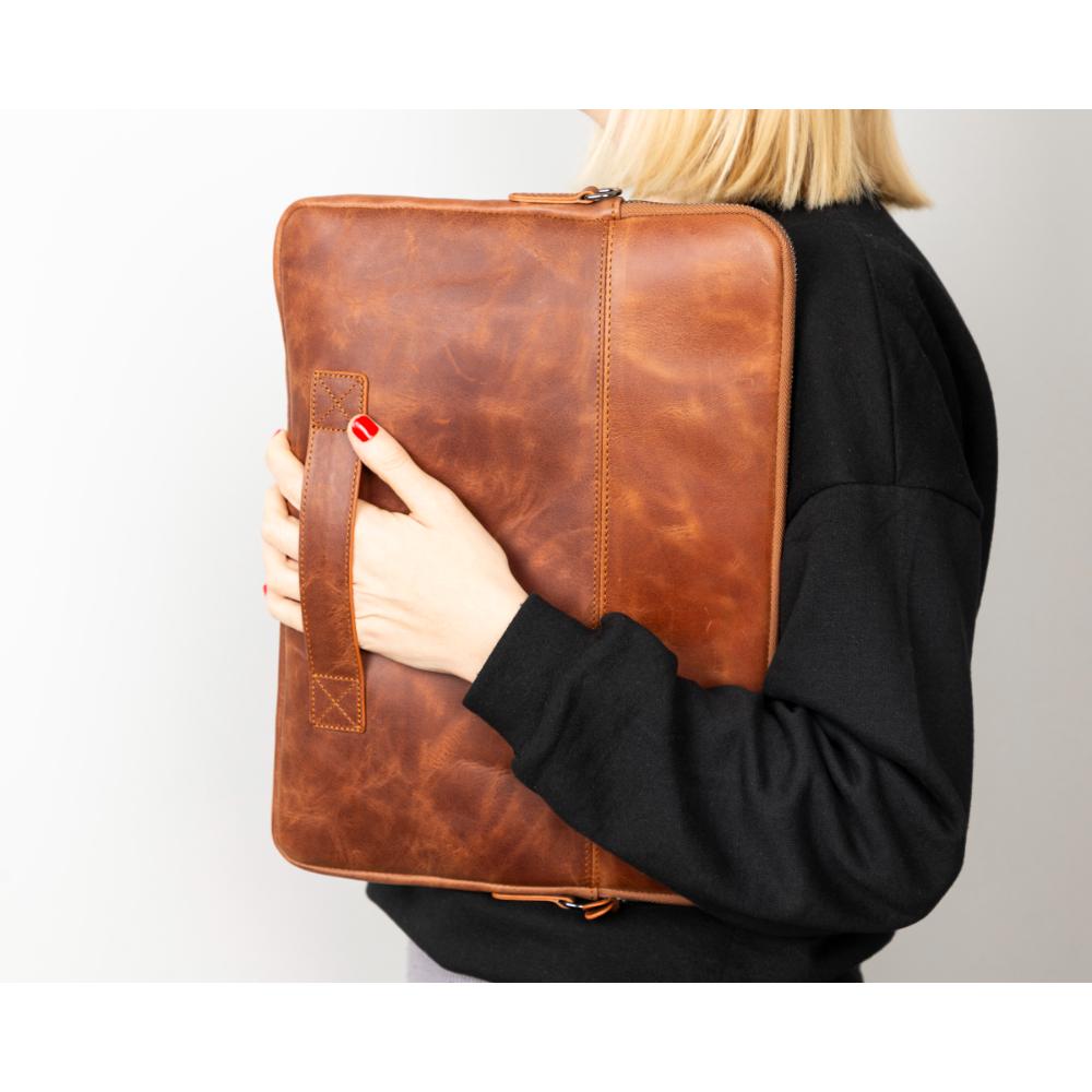 Leeds Slim Leather Laptop / Tablet Sleeve